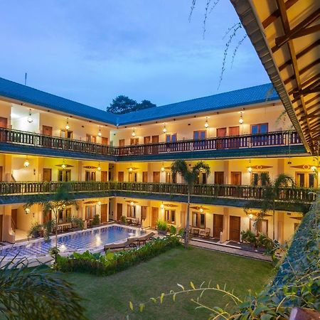 Diana Hotel Jogja Jogyakarta Zewnętrze zdjęcie