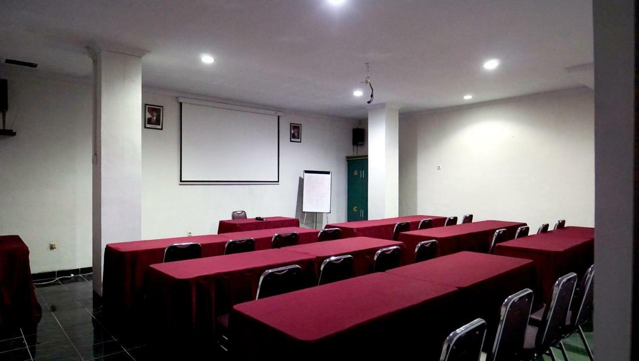 Diana Hotel Jogja Jogyakarta Zewnętrze zdjęcie